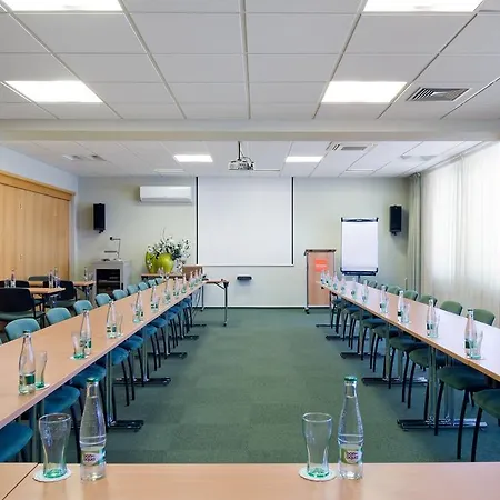 호텔 Akademie A Depandance Jarmila 4*