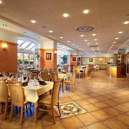 Hotel Akademie A Depandance Jarmila Velké Bílovice