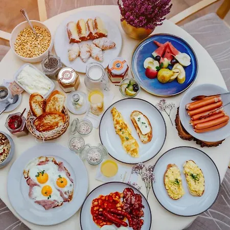 Hotel Akademie A Depandance Jarmila 4*