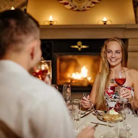 Akademie A Depandance Jarmila 4* Velké Bílovice