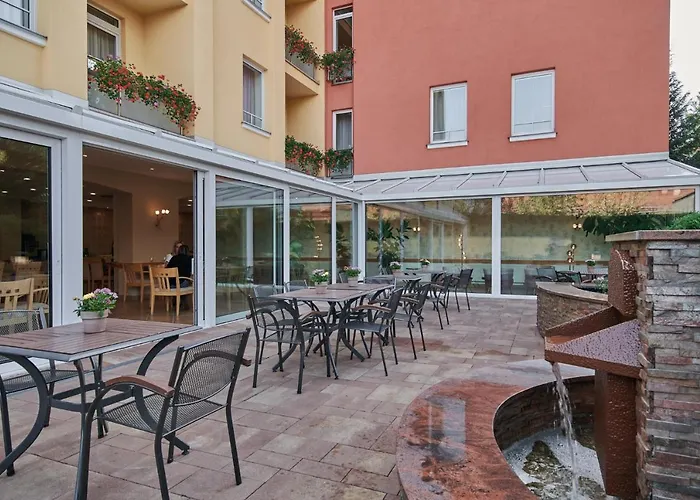 فندق Akademie A Depandance Jarmila 4*
